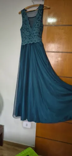 Vestido Azul Petróleo de Festa com Renda e Tule.