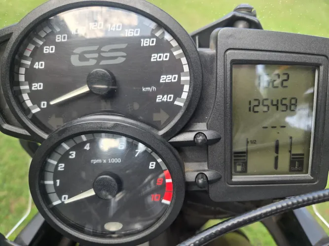 F800 gs super conservada