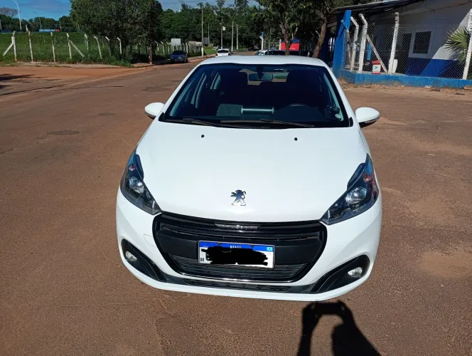 Peugeot 208 Active 1.2 Flex 12V 5P Mec. 2020