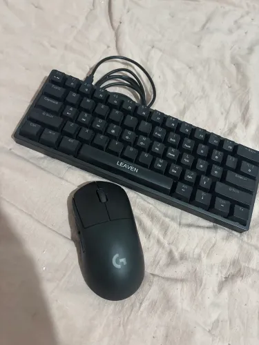 MOUSE LOGITECH G PRO WIRELESS + TECLADO DE BRINDE