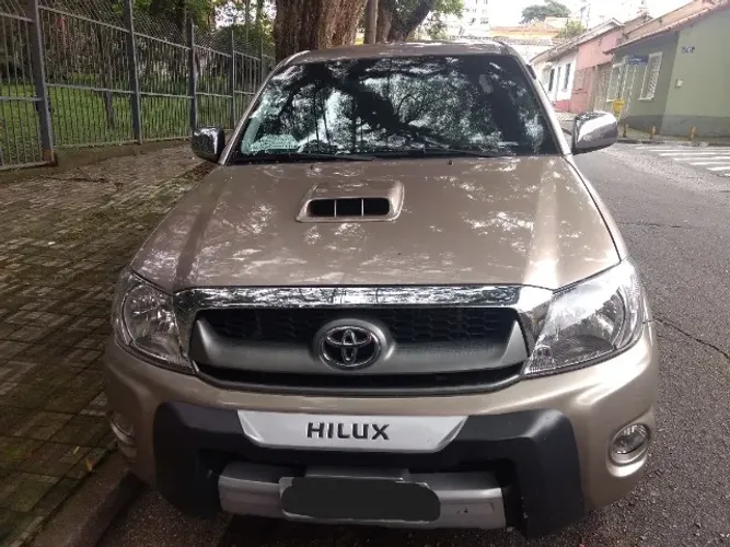 Toyota Hilux CD SRV D4-d 4X4 3.0 TDI Diesel AUT 2011