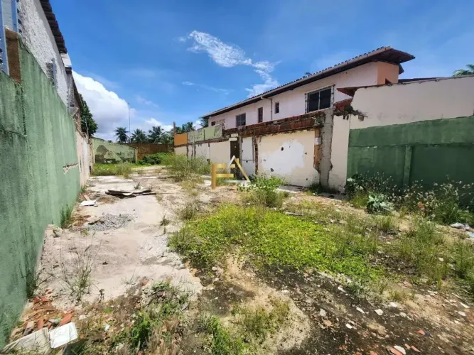 Terreno na Parangaba com 521m² com duas Frentes