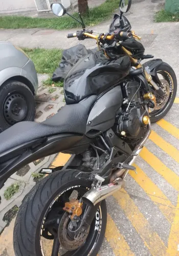 Moto Hornet 2009