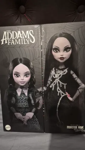Boneca monater high skullector addams family
