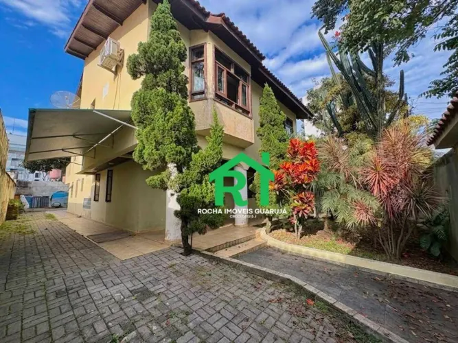 Casa com 4 quartos (1 suíte), 7 vagas à venda em Tombo, Guarujá