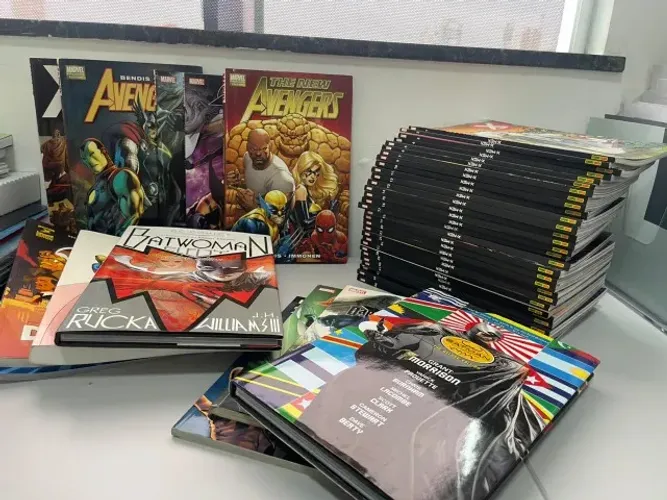 Coleção de HQs Marvel e DC