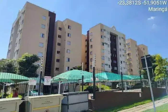 Apartamento à venda, 63 m² por R$ 240.000,00 - Loteamento Sumaré - Maringá/PR