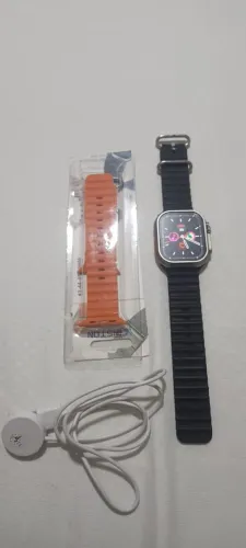 Smartwatch com duas pulseiras