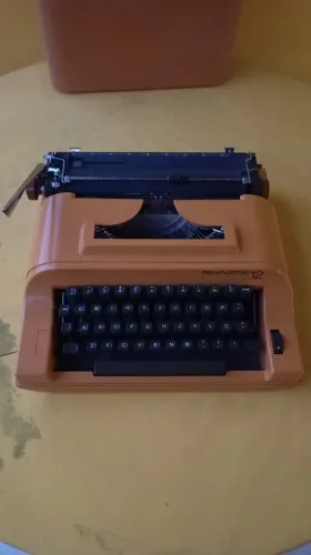 Máquina de Escrever Remington 12