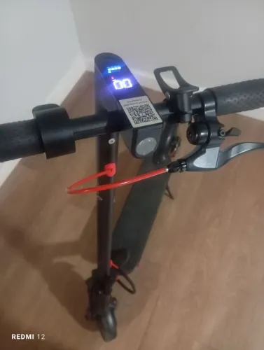 Patinete elétrico ,vendo ou troco por iPhone 