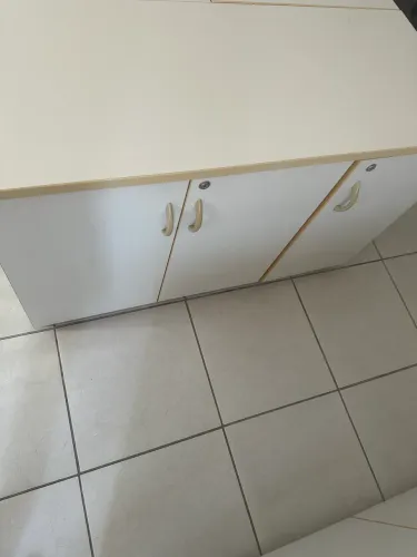 Buffet escritório 3 portas em fórmica - cor branca 