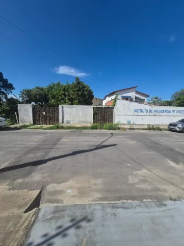 excelente terreno no centro do Eusébio, 12 x 25, todo documentado, R$ 330 mil, valor negoc