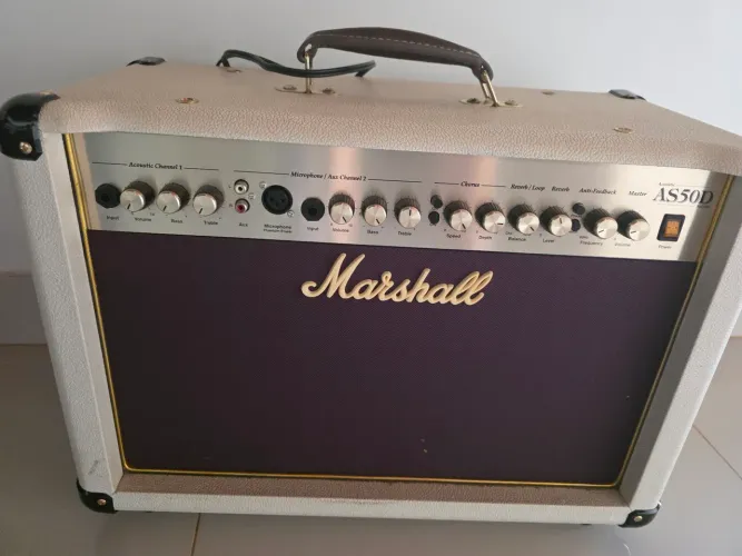 Marshall AS50D Acoustic Soloist 50W - Amplificador para Violão e Voz - Cream
