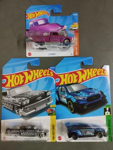 Hot wheels,trio