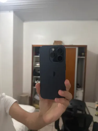 iPhone 15 pro detalhes na legenda, preço menor para quem é de Florianópolis