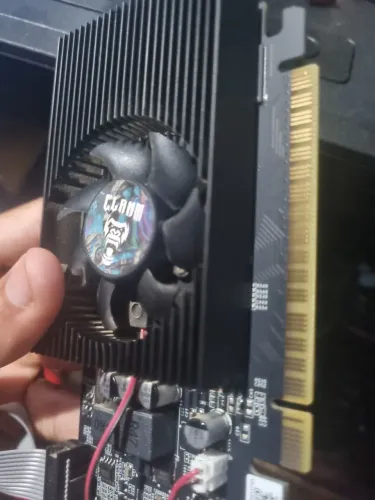 Vendo Placa de video GT 730 4GB