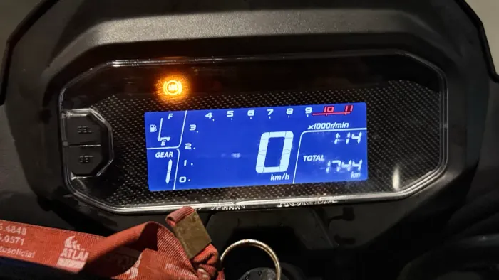 Titan 160 1.750km rodados
