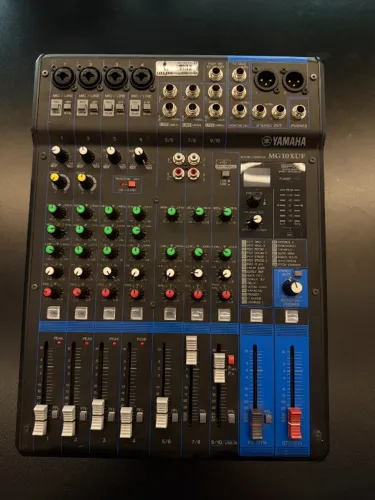 Mesa de Som Yamaha MG10XUF - 10 Canais com USB e Efeitos SPX