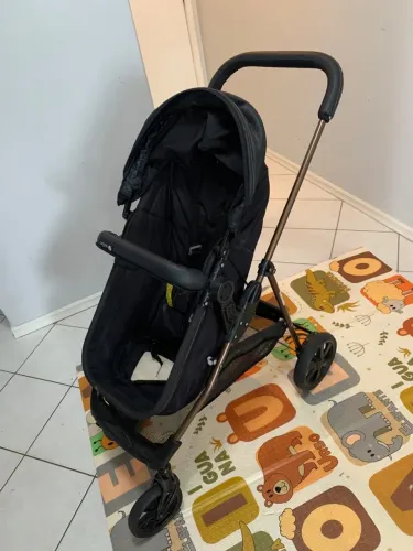 CARRINHO DE BEBÊ