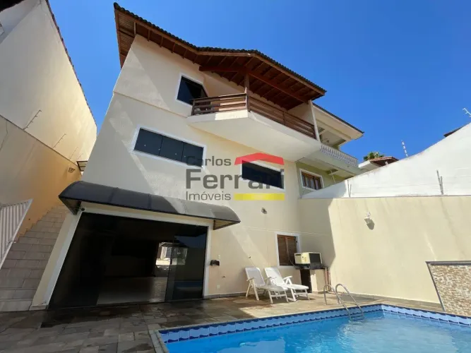 Casa à venda no Jardim Virginia Bianca, próxima à Serra da Cantareira, localizada em rua s