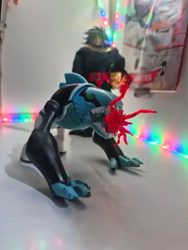 Boneco iguana ártica ben 10