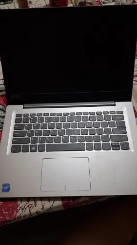 Lenovo Ideapad 120S - com defeito