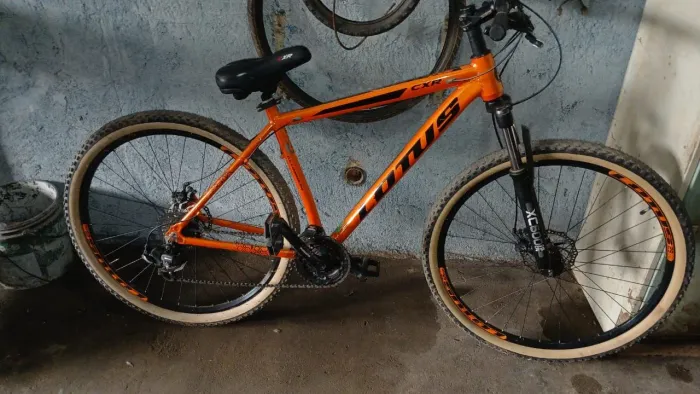 Vende se essa lótus entrego vai com recibo 