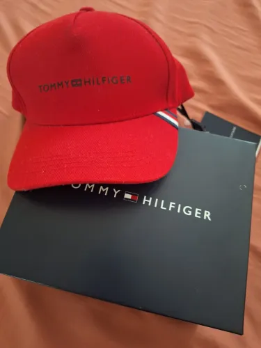 BONÉ ORIGINAL TOMMY