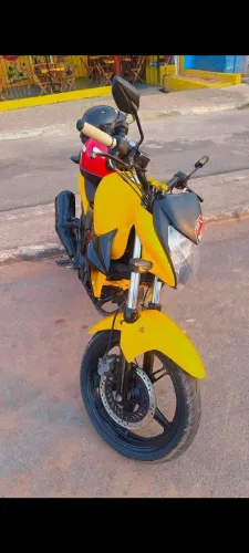 Vendo essa cb300 8mil *76