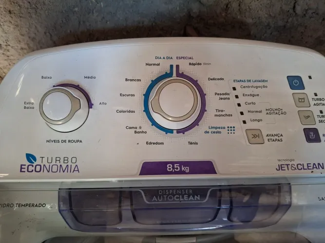 Máquina de lavar roupa Electrolux 8 kilos