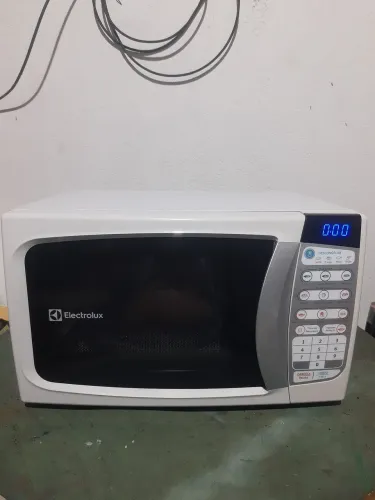 Microondas Electrolux 20 litros