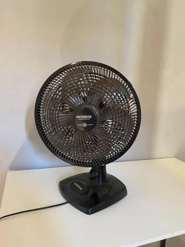 Ventilador pequeno mondial 