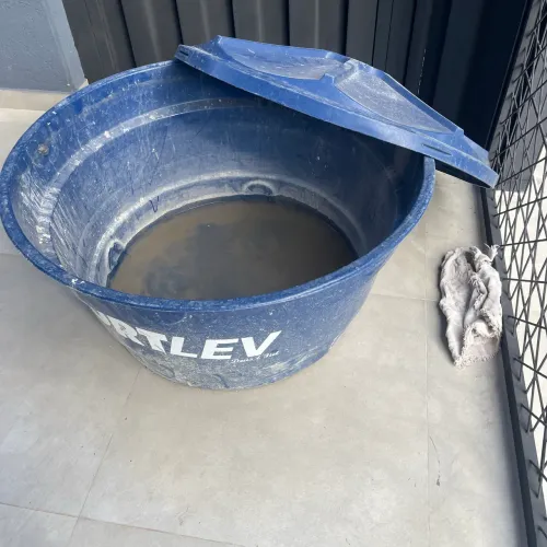 Caixa d?água 250 L