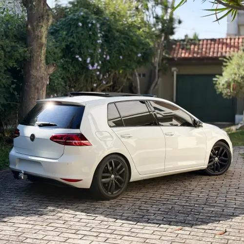Volkswagen Golf Highline 1.4 TSI 140cv Aut. 2015