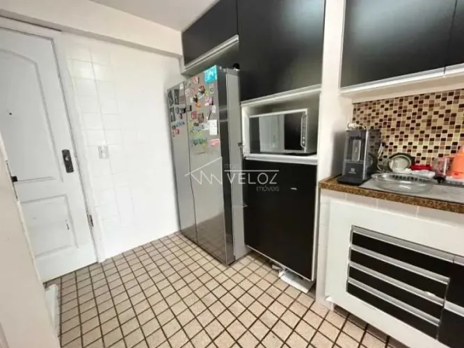Apartamento : / Residencial / Lagoa