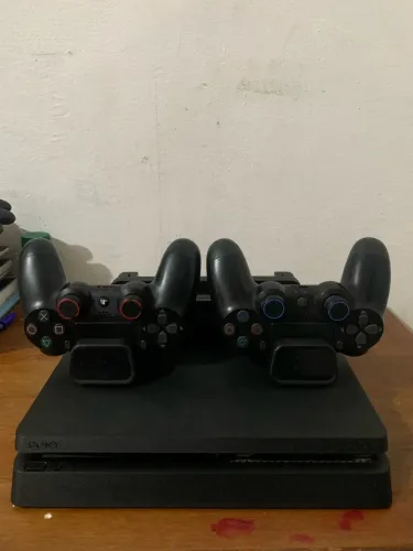 PS4 SLIM 1TB