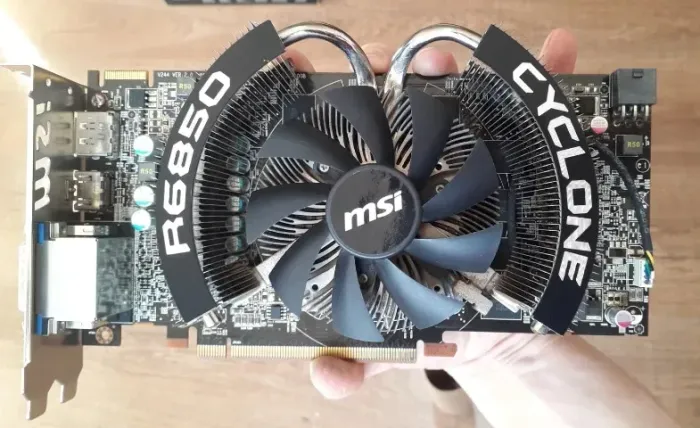 MSI R6850 Cyclone Power Edition OC