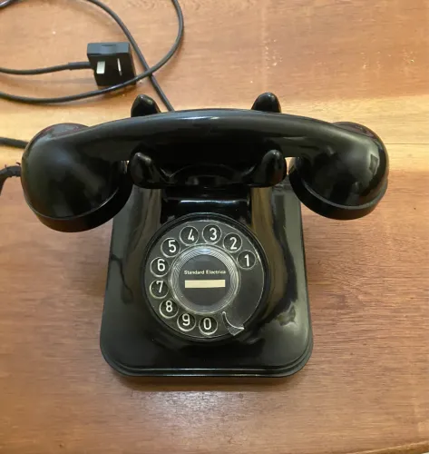 Telefone antigo 1950 preto baquelite perfeito funciona com pulso