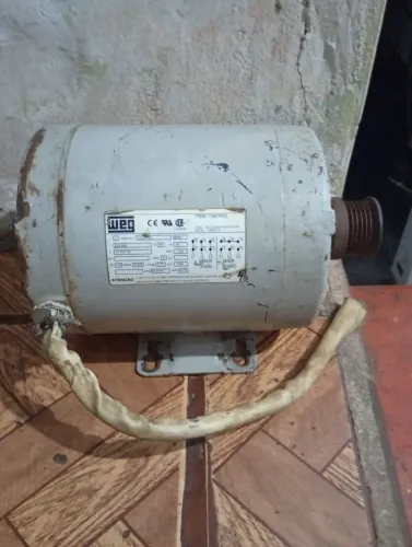 Motor elétrico