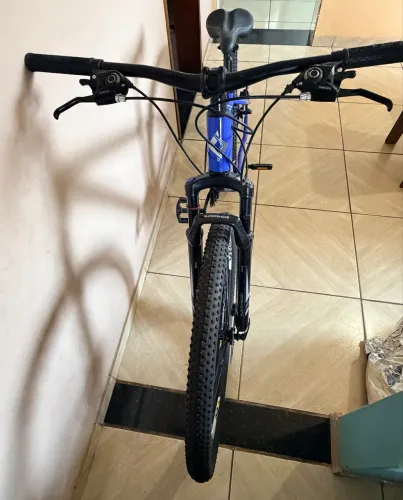 Bicicleta First Aro 29 Smitt 21V Freio a Disco Azul Hunter/Prata bike impecável seminovo
