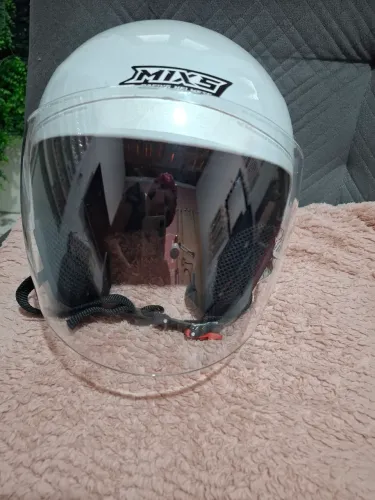 Capacete