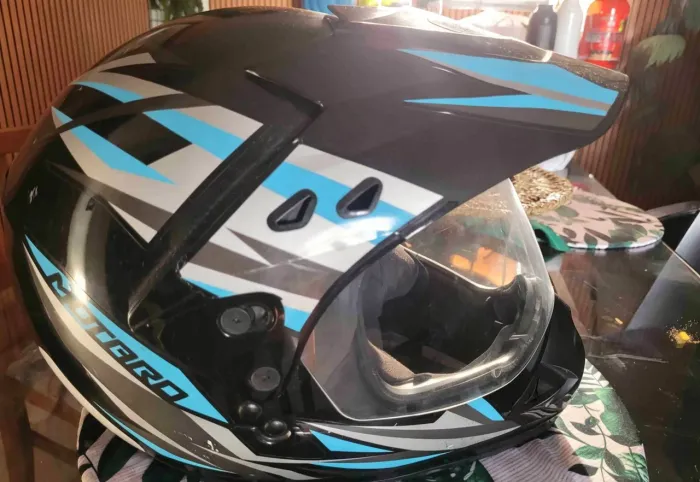 Capacete Moto Motaro Tamanho 58 Pouco Uso .