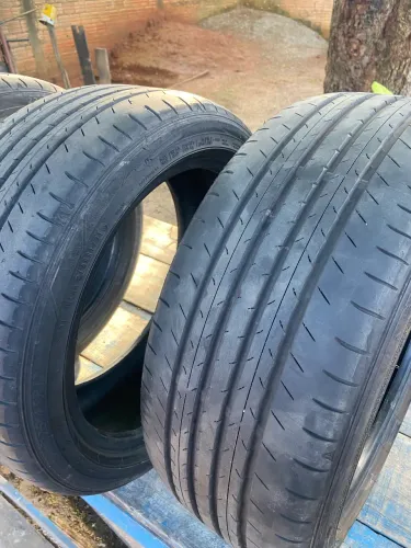 Vendo pneus em perfeito estado
