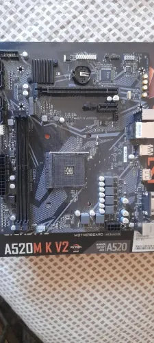 Placa Mae Gigabyte A520M K V2