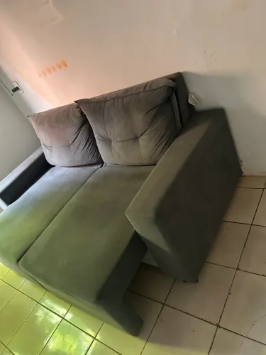 Sofá Retrátil de 2 Lugares ?