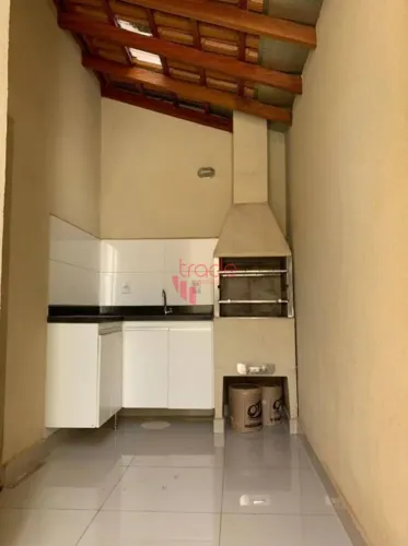 Apartamento para Vender ou Alugar Térreo de 2 Quartos sendo suítes no Jardim Botânico em R