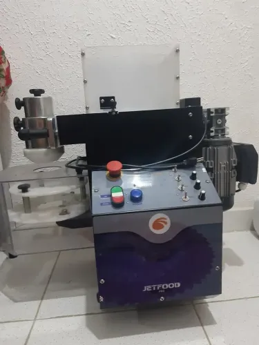 Oportunidade Máquina profissional de salgados
