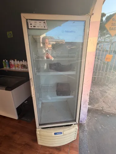Geladeira expositora