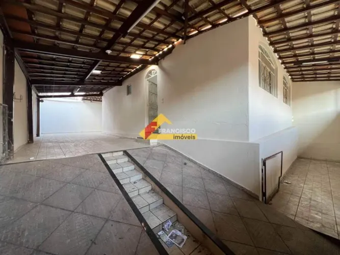 Casa para aluguel, 2 quartos, 2 vagas, Manoel Valinhas - Divinópolis/MG