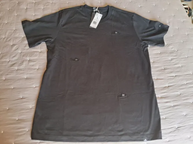 Camisa Adidas Adilette preta